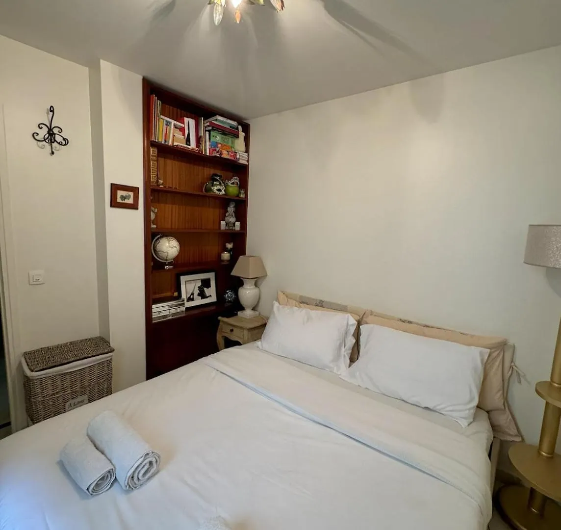 Grand Et Central, 8e Pres Elysee Apartment Paris